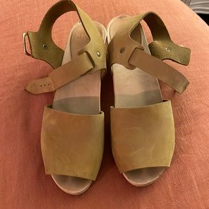 Bryr Emma Spanish toe in Fennel